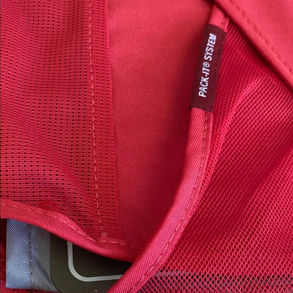 Pack-It Red Garment Folder